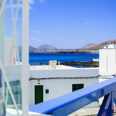 On The Ocean * Arrieta (Lanzarote)